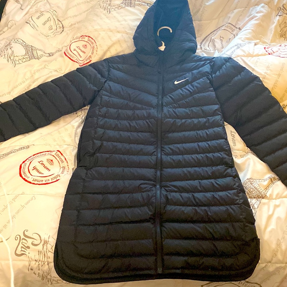 Nike puffy jacket